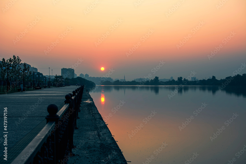 Fototapeta premium sunset on the river