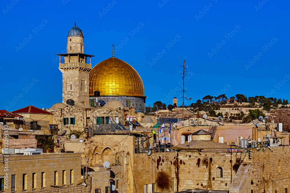 Bab al Silsila Minaret and Dome of the Rock on Temple Mount. sunny day. old city of jerusalem, israel