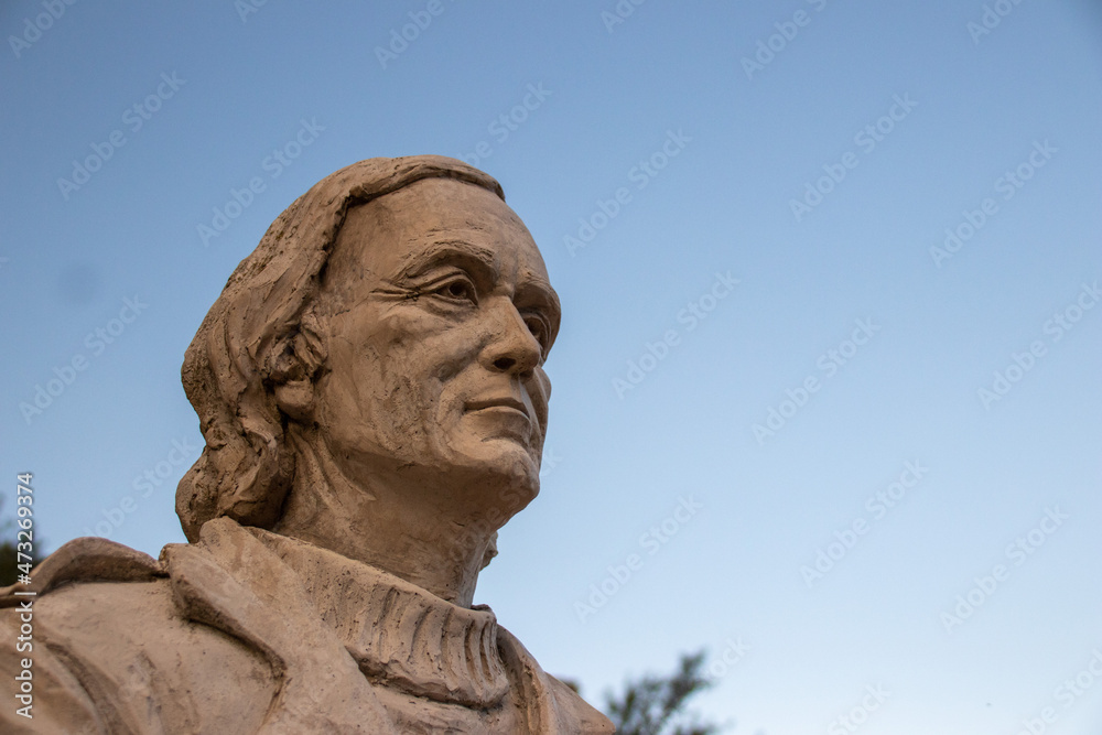 Felix Rodriguez de la Fuente Monument