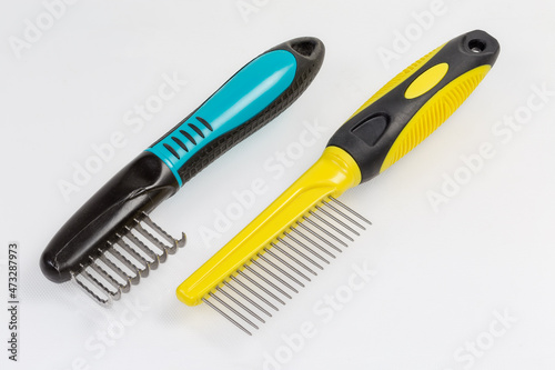 Ordinary comb for pets hair and comb for remove tangles