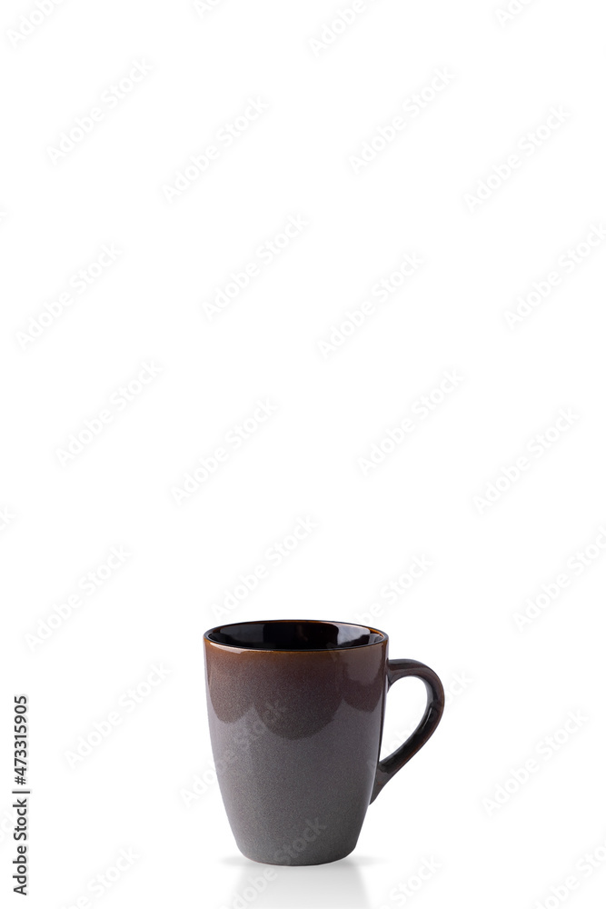 Obraz premium Ceramic tea cup isolated on white. Copy space