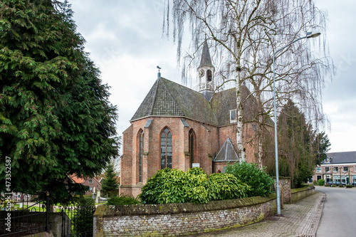 Reformed 15th-century parish church of Wamel restored 1952-'57 - Hervormde 15e-eeuwse parochiekerk van Wamel gerestaureerd 1952-'57 photo