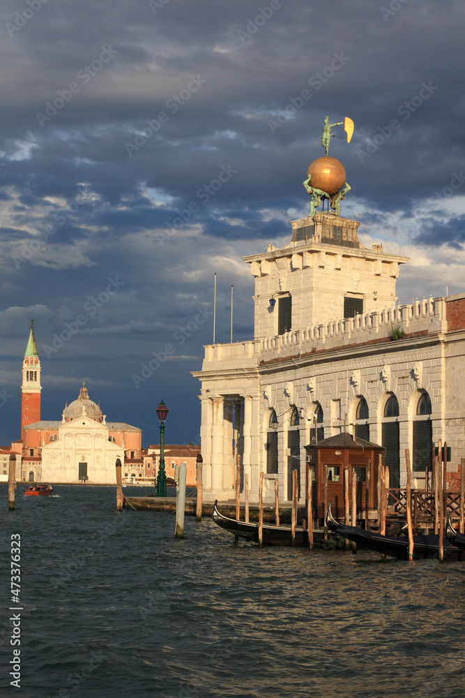 Naklejka premium Dogana da Mar, behind the Isola di San Giorgio with San Giorgio Maggiore; Venice, Veneto; Italy; Europe;