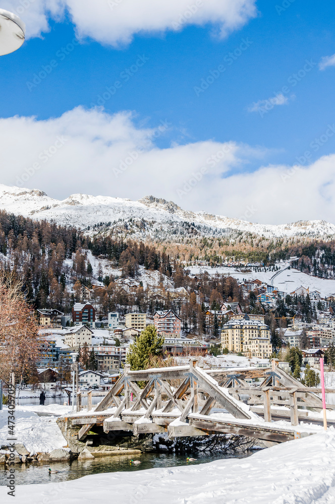 St. Moritz, St. Moritzersee, Engadiner Dorf, Oberengadin, Corviglia, Alpen, Winter, Wintersport, mondän, Weihnachten, Graubünden, Schweiz