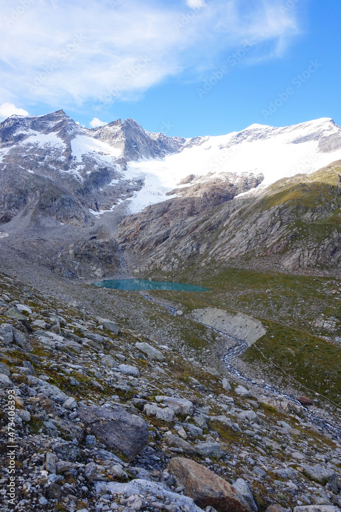 Simonysee Simonysee