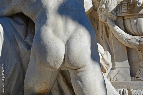 Villa Borghese, Rom – Detail vom Goethe-Denkmal photo