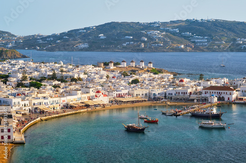 Fototapeta Naklejka Na Ścianę i Meble -  Mykonos island port with boats, Cyclades islands, Greece