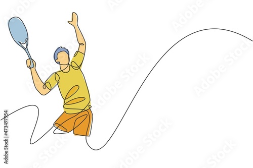 One continuous line drawing of young happy male tennis player serving the ball. Competitive sport concept. Dynamic single line draw design vector graphic illustration for tournament promotion poster