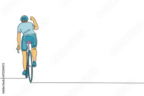 One continuous line drawing of young sporty man bicycle racer raise his hand to celebrate the finish. Road cyclist concept. Single line draw design vector illustration for cycling competition poster