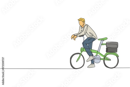 One continuous line drawing of young professional manager man cycling ride folding bicycle to his office. Healthy working urban lifestyle concept. Dynamic single line draw design vector illustration