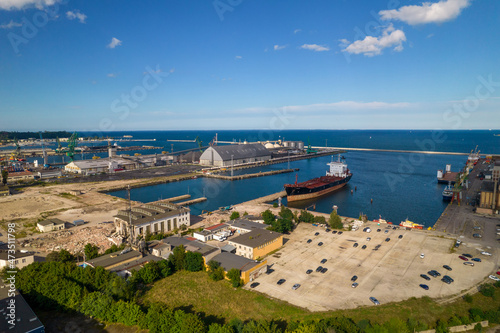 Obraz na płótnie Gdynia city by the sea on a sunny day from a drone. Summer colors and sun rays in Gdynia. w salonie