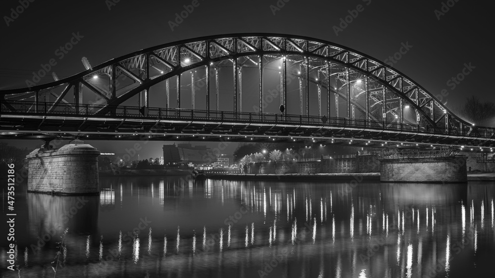 Most - zdjęcia B&W  z różnej perspektywy - obrazy, fototapety, plakaty 
