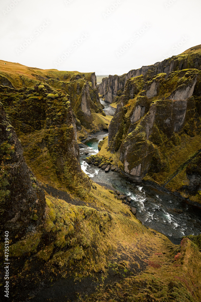 Fjaðrárgljúfur - Fjadrargljufur canyon