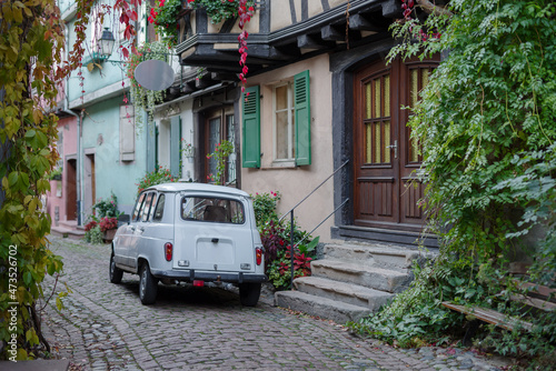 Fototapeta Naklejka Na Ścianę i Meble -  Vintage car parked in the street