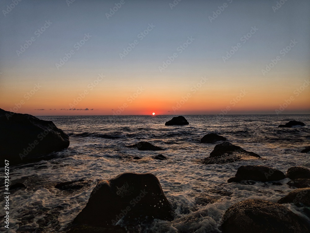 tramonto a mare 