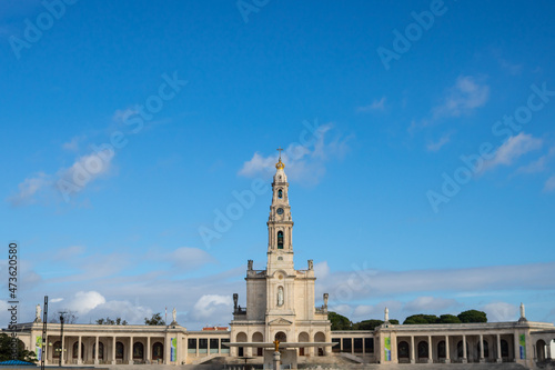 Basílica de Nossa Senhora do Rosário de Fátima Fé Santa com vista gloriosa photo