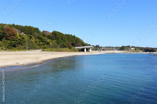 日本の東日本の太平洋にある海水浴場。日本宮城県南三陸町のサンオーレそではま。