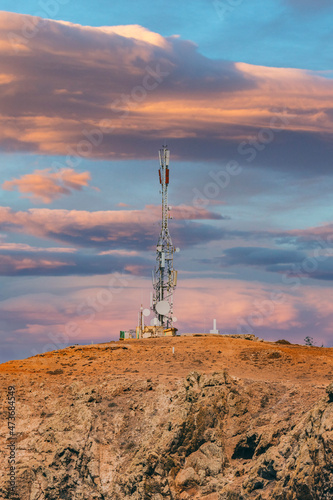 Telecommunications tower