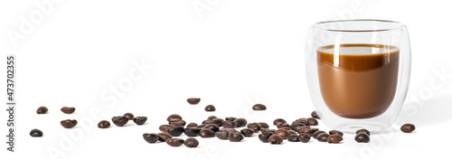 Foto Espresso coffee glass and coffee beans isolated on white background