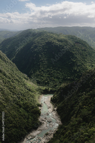 river between mountains