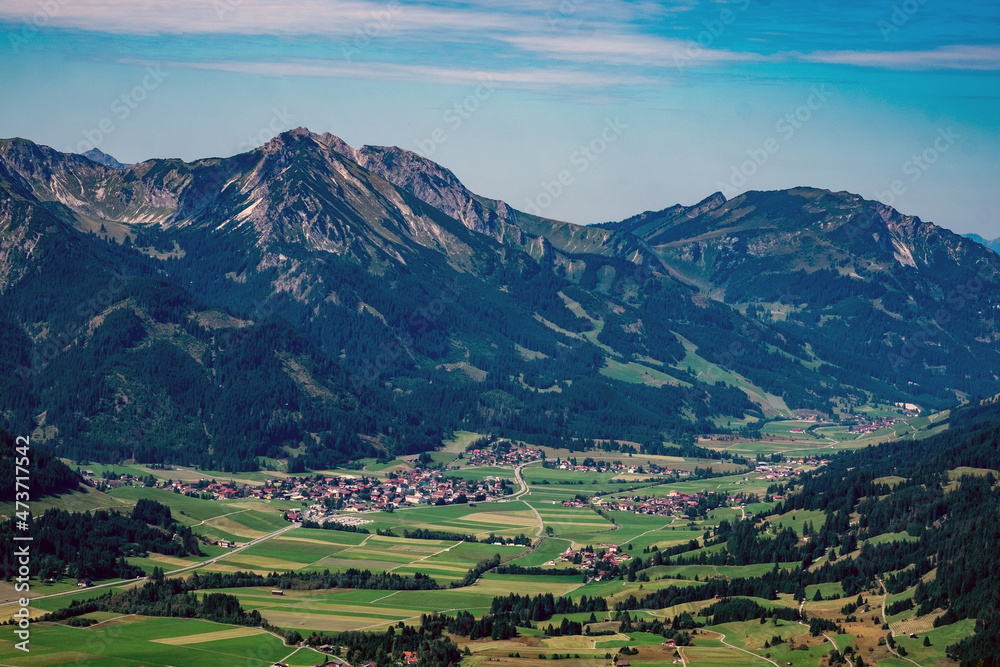 Blick ins Tannheimer Tal (Österreich, Tirol)