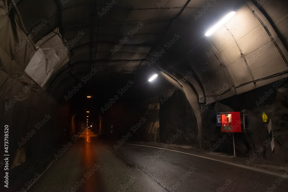 Tunnel
