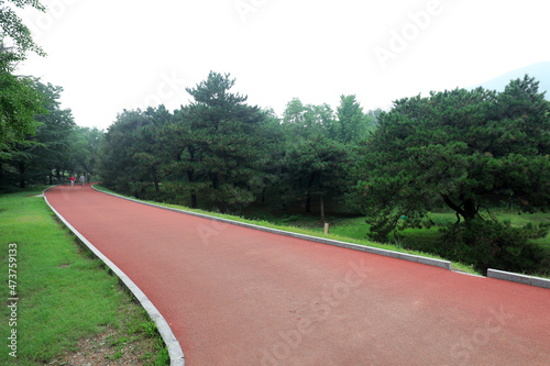 The red plastic trail is in the park, Beijing