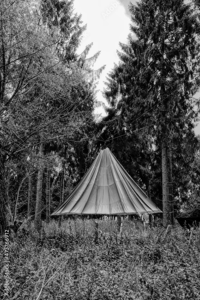 Woodland canvas shelter Woodland canvas shelter