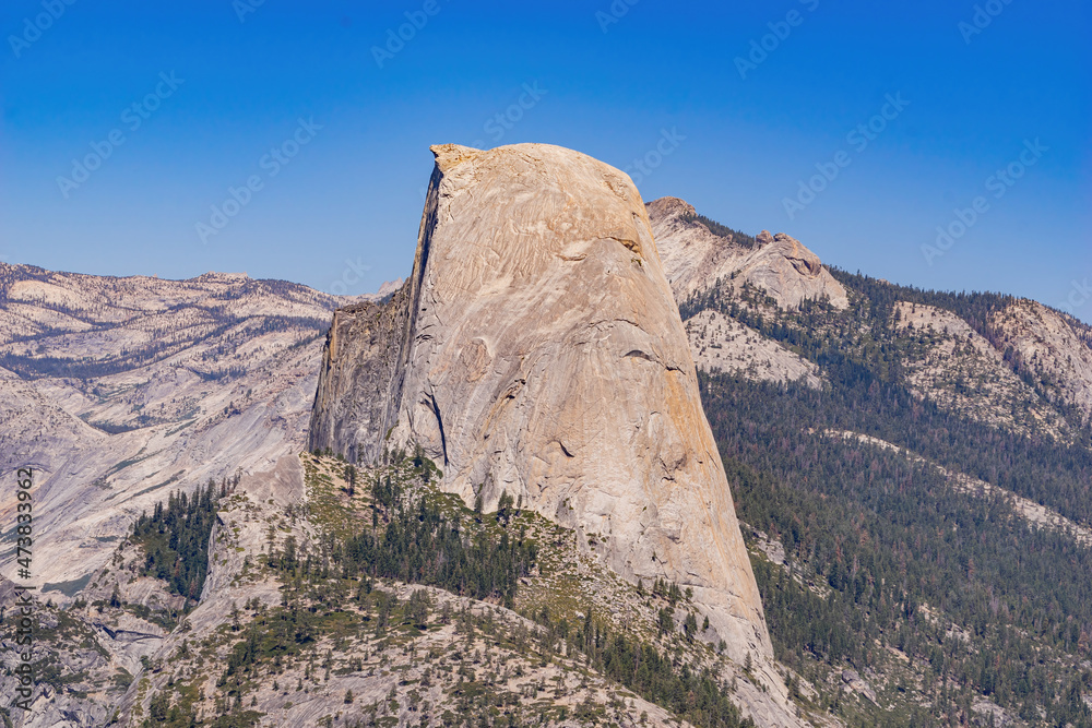 Sunny view of the beautiful landscape from Glacier Point