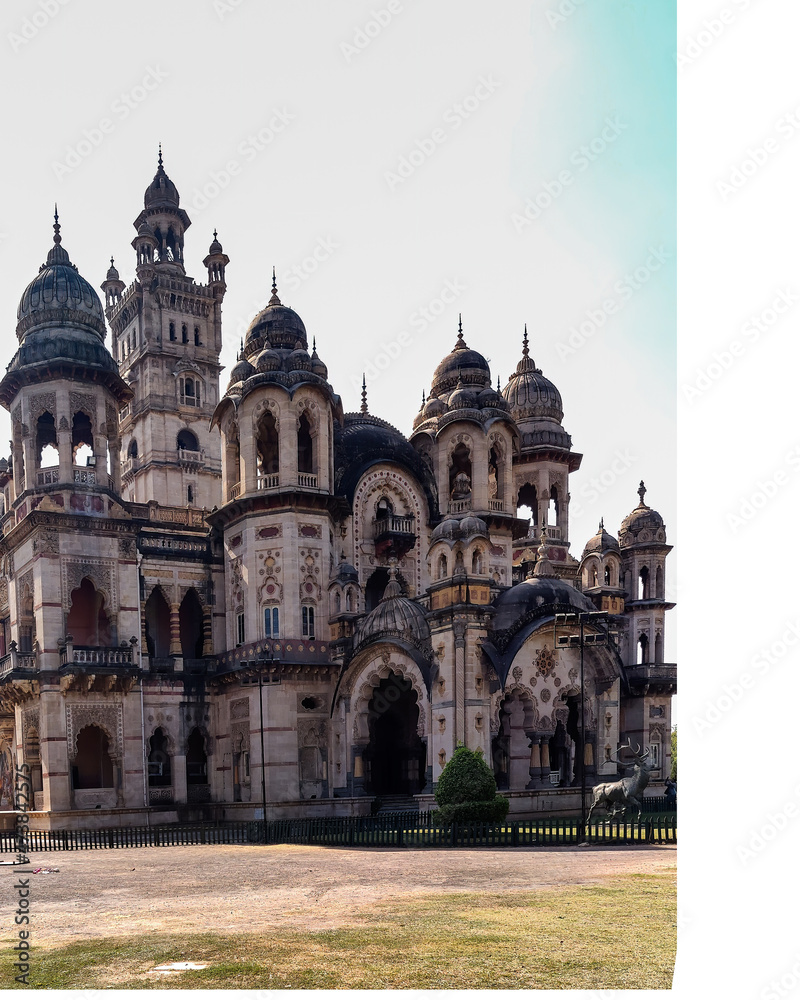 Obraz premium A side view of Vadodra palace