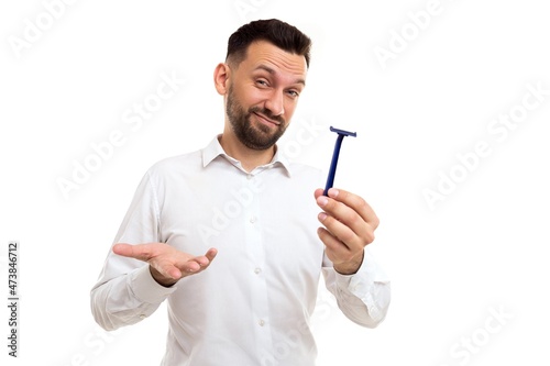 man does not shave, disposable razor