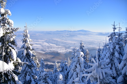 Fototapeta Naklejka Na Ścianę i Meble -  Skrzyczne Peak, Beskidy Mountains, Poland, winter, snow,