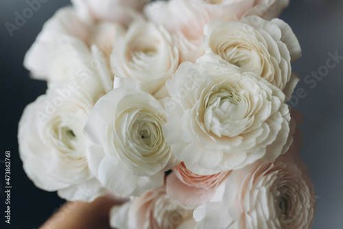 Bouquet of white flowers. Roses in bloom