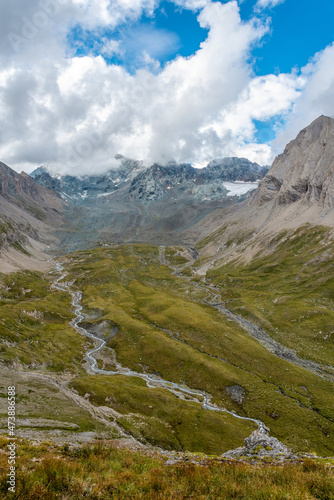 Scenic alpine landscape in the High Tauern National Park during a hike around Mt. Grossglockner © imagoDens