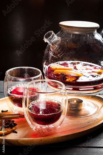 mulled wine with cinnamon and orange
