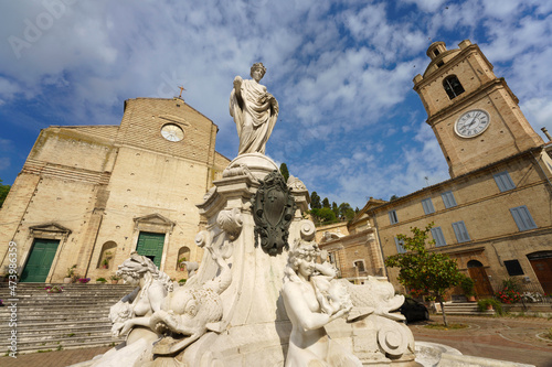 Porto San Giorgio, Fermo province: historic buildings photo