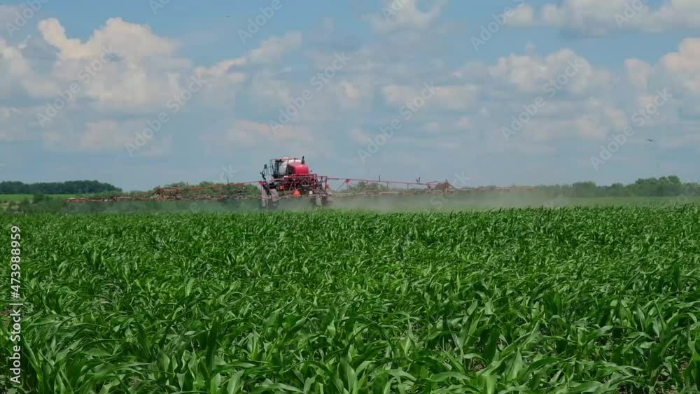 self-propelled sprayer applies crop protection products to corn self-propelled sprayer applies crop protection products to corn