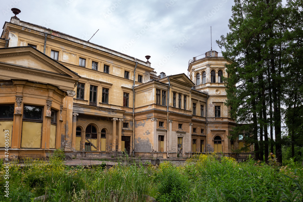 Mikhailovka Estate