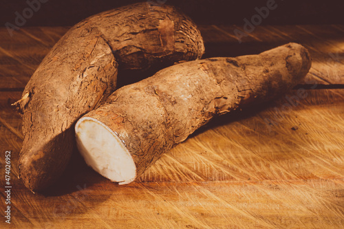 Cassava raw tuber (Manihot esculenta)