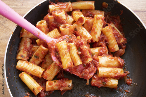pasta with fresh tomato sauce