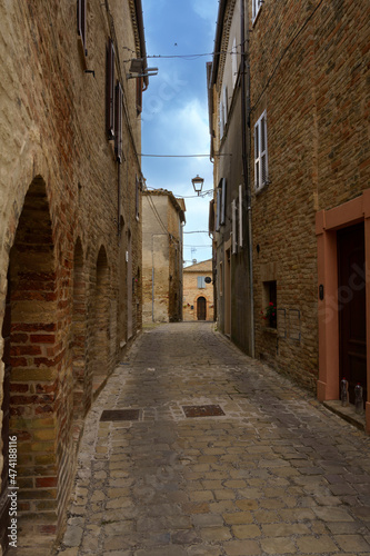 Moresco, medieval village in Fermo province, Marche, Italy © Claudio Colombo