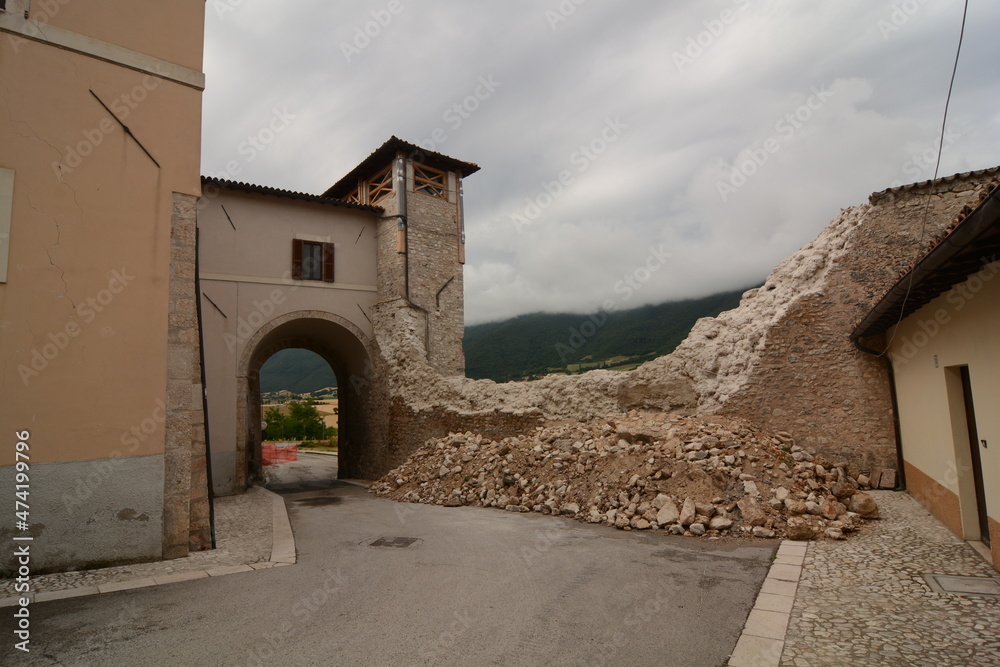 Norcia mura distrutte dal terremoto anno 2016