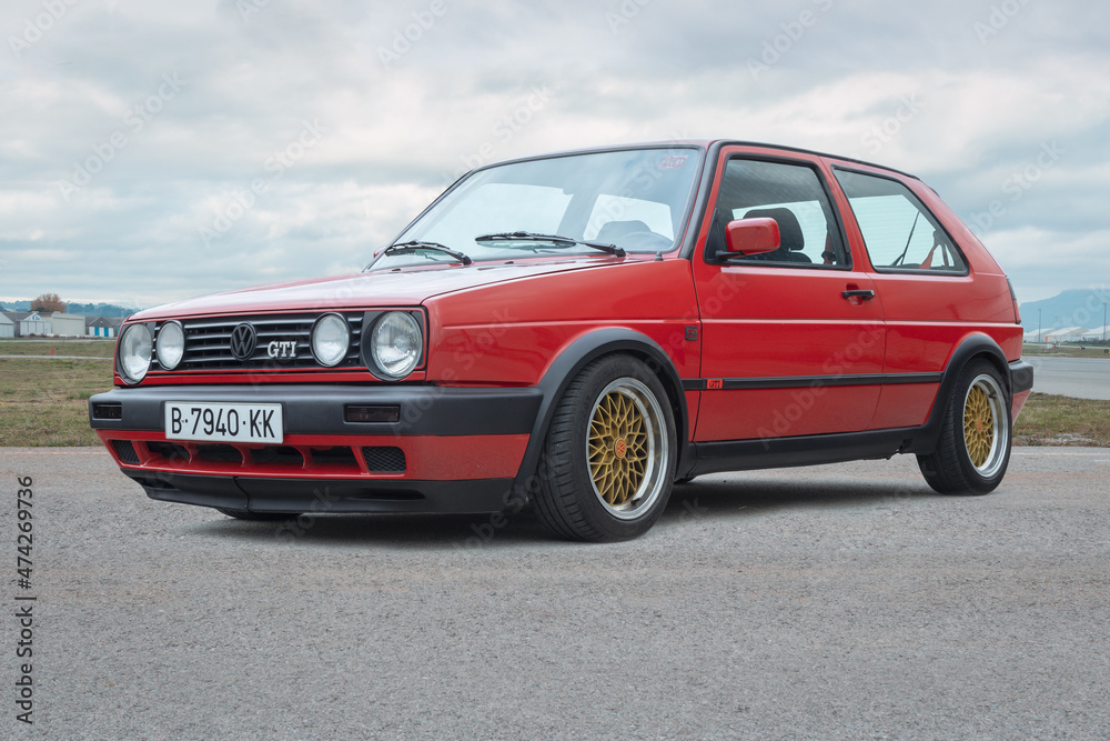 MONTMELO; SPAIN-OCTOBER 10; 2021: Volkswagen Golf GTI 3-door, second  generation (Mk2) foto de Stock | Adobe Stock