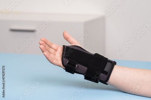 surgery, elbow, medical, pharmaceutical, glove, fingers, wrist, radiocarpal joint, impaired, band, injury, tubular, brace, orthosis, tendon, nerve, carpal, compression, support, hurt, tunnel, wrap, tu photo