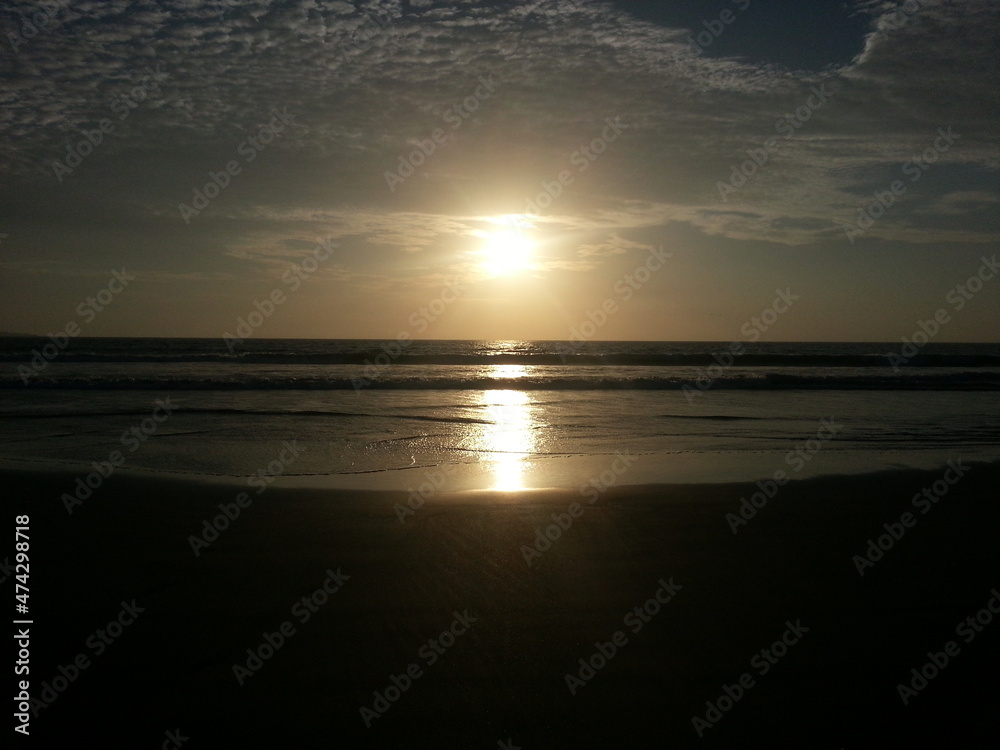 Obraz premium sunset over the sea