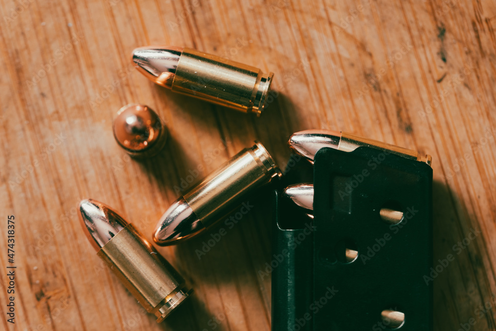 9mmパラベラム弾 StockFoto Adobe Stock