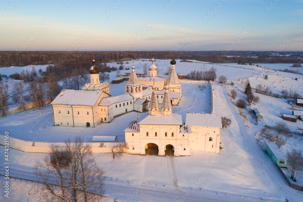 Obraz premium View of the ancient Ferapontov monastery on a December twilight. Vologda region, Russia