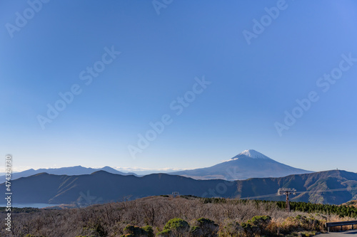 神奈川県箱根町 大涌谷から見た富士山と芦ノ湖