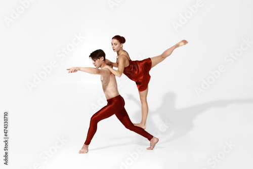 Fit caucasian dance couple dancing ballet dance