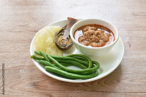 Fotografie spicy mashed mackerel and fermenting fish chili sauce paste eat couple boiled ve